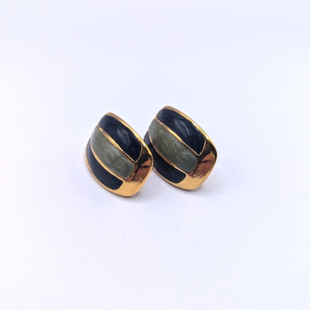 Vintage 80s enamel earrings